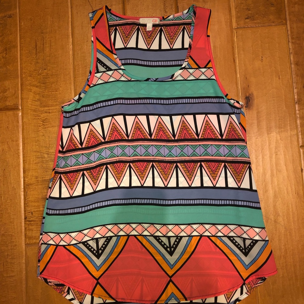 Top - Picture 2 of 2